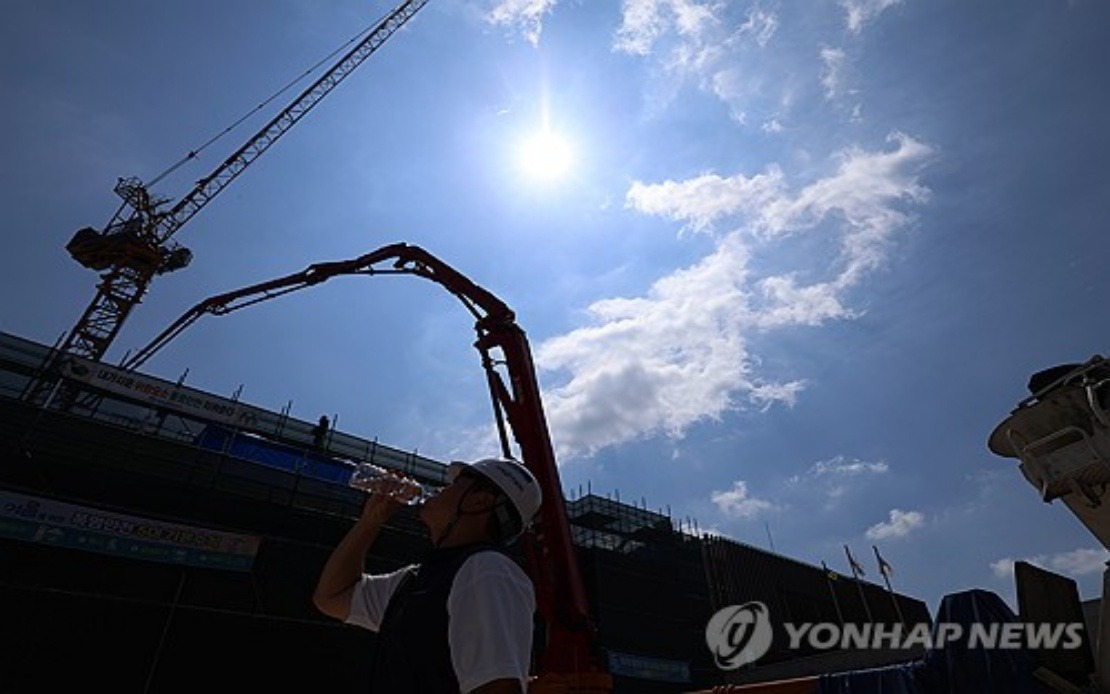 South Korea's Capital Region Gripped by Unprecedented Heat Wave as 43% of Seoul Area Hits Maximum Alert