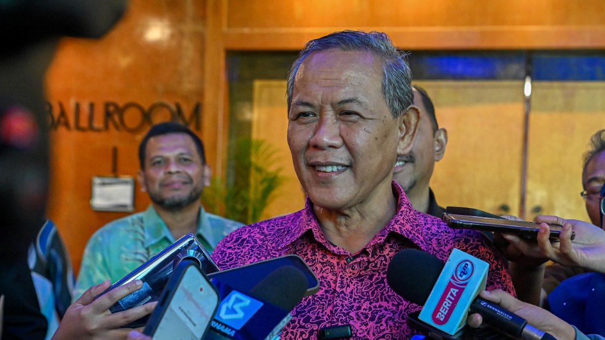 Aminuddin Urges Focus on Solutions as Flood Mitigation Works Continue in Linggi