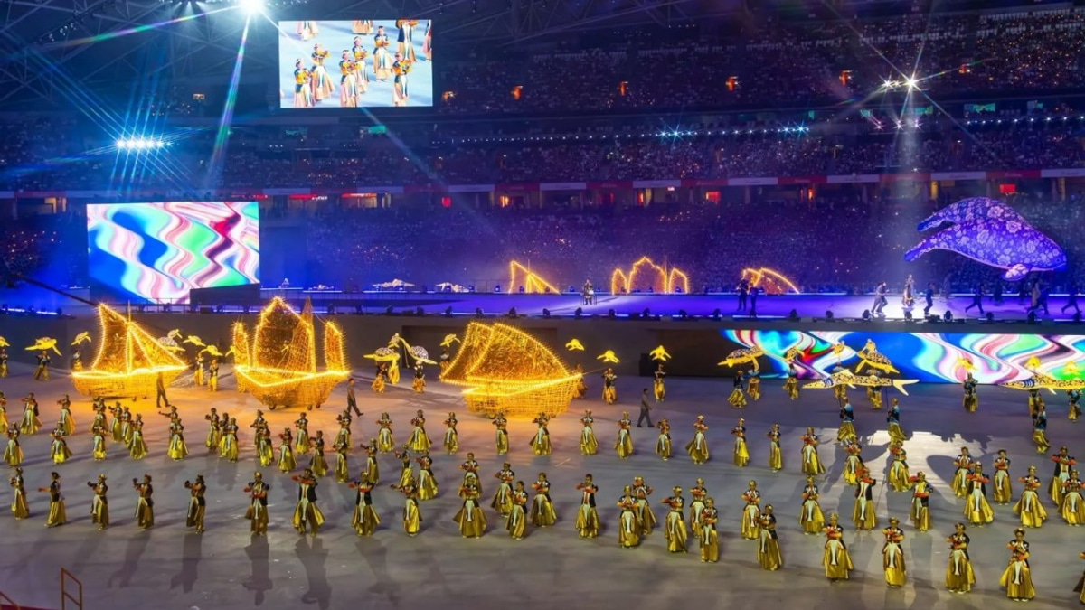 Singapore Marks 61st National Day with Stadium Parade Return and Inclusive Celebrations