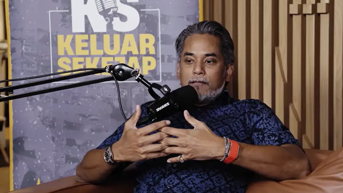 Khairy Speculates on Zahid's Continued Support for Anwar Despite Gains for BN-PN Alliance