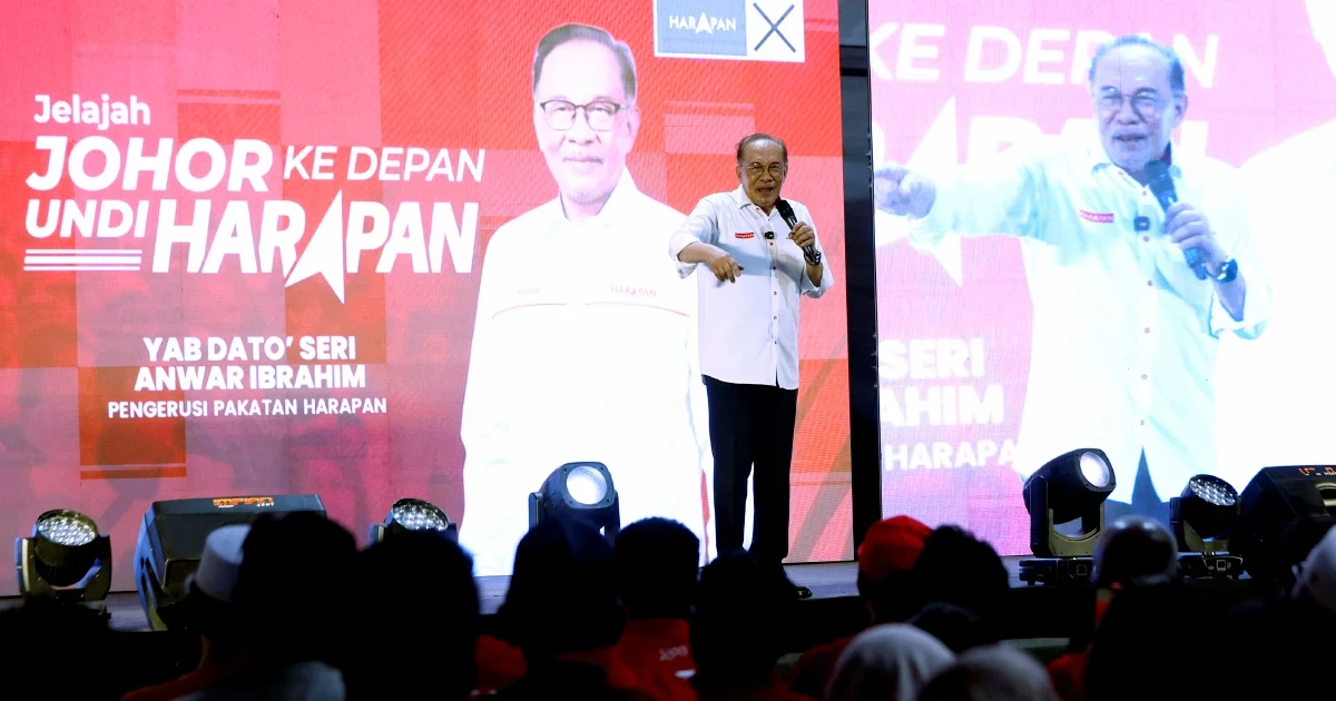 Anwar Attacks BN's Dissolution of Johor Assembly, Claiming Power Grab Motive