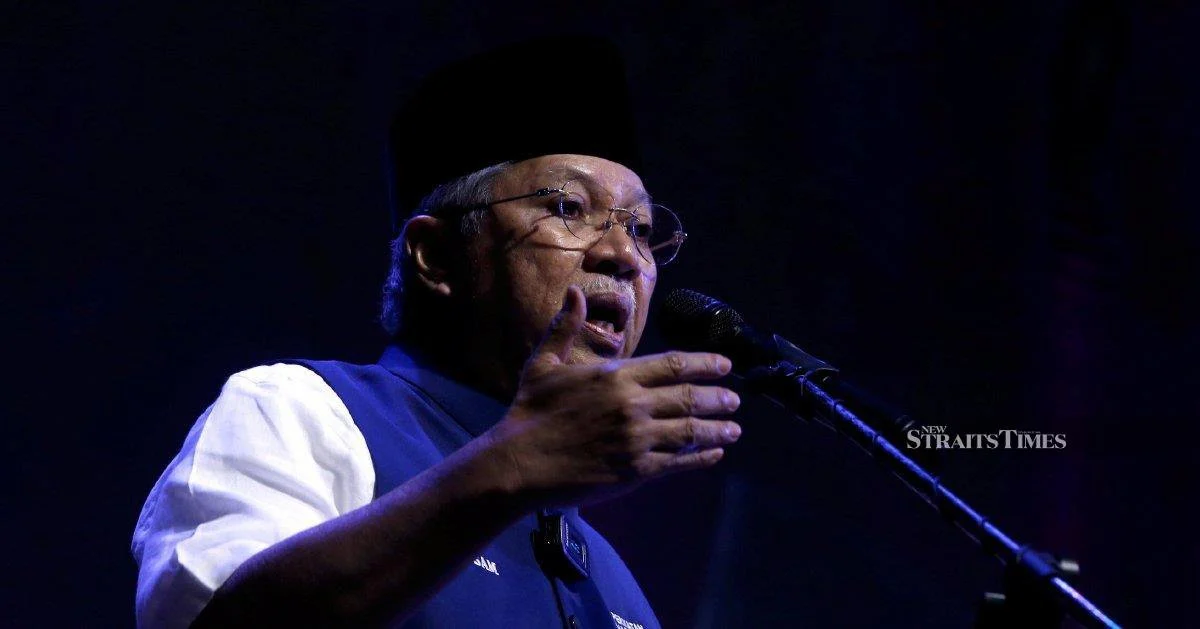 Annuar Calls for Patience as Bersatu Navigates Perikatan Nasional's Internal Rifts