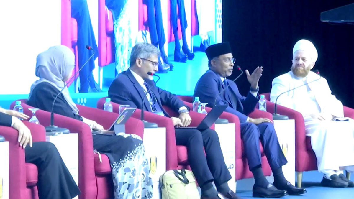 Malaysia Must Embed Ethics Into AI Education, Says Zambry
