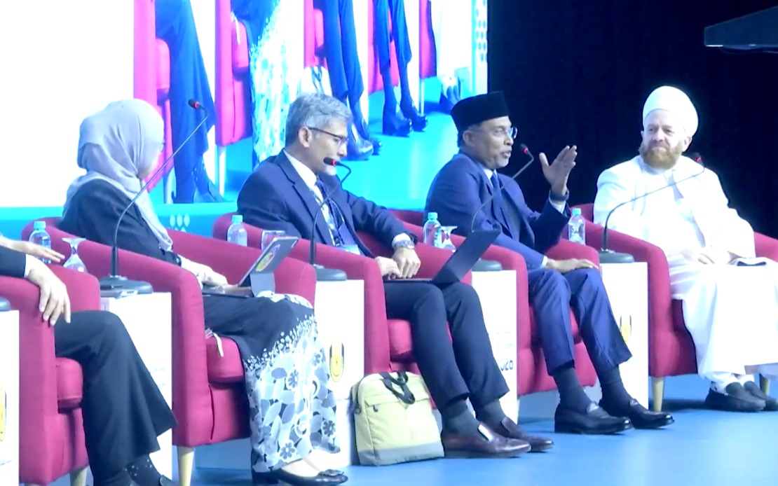 Malaysia Must Embed Ethics Into AI Education, Says Zambry