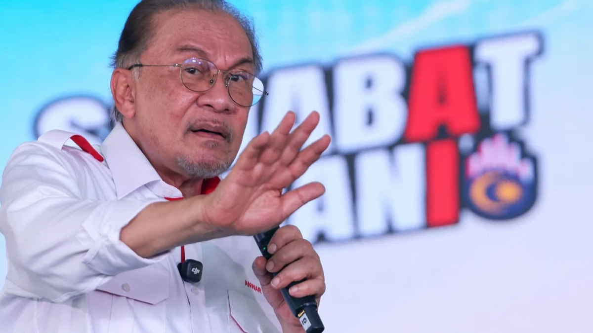 Anwar Makes Final Pitch to Johor Voters Ahead of State Election