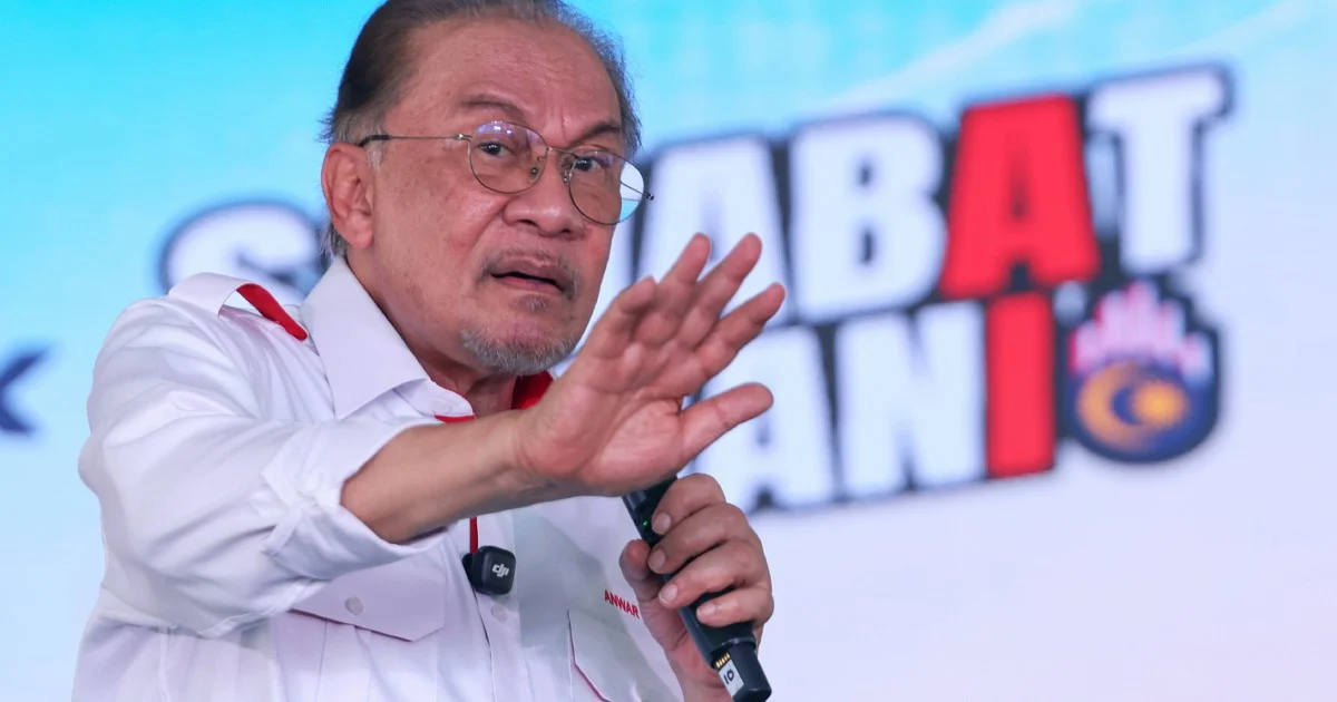 Anwar Makes Final Pitch to Johor Voters Ahead of State Election