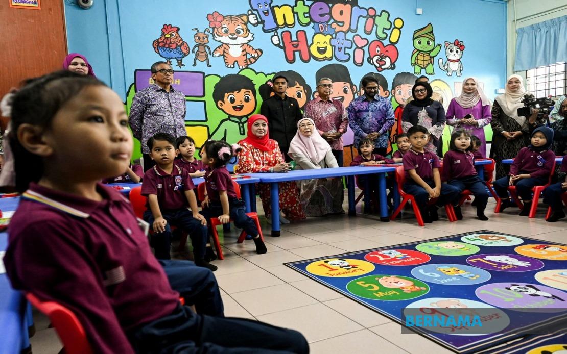 Queen Zarith Sofiah Launches Children's Integrity Module to Shape Young Malaysians