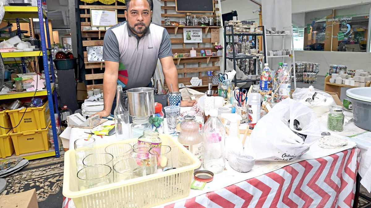 Malaysian Social Enterprise Transforms Waste Glass Into Community Opportunity