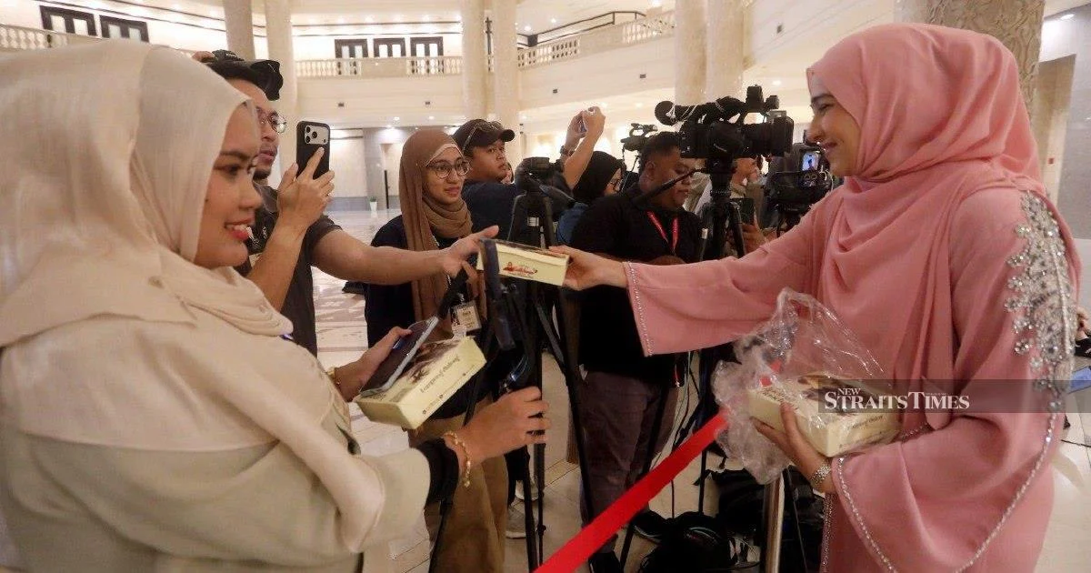 Syed Saddiq Hosts Media Gathering at Palace of Justice Following Federal Court Decision