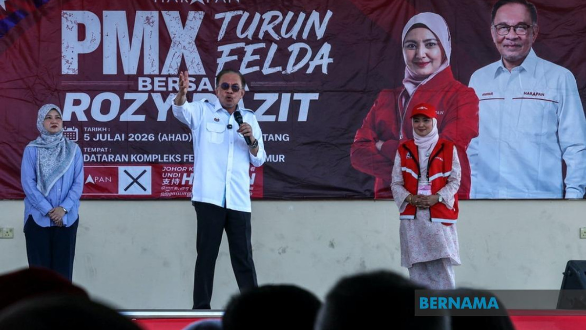 Anwar Commits to Resolving FELDA Second-Generation Housing Crisis