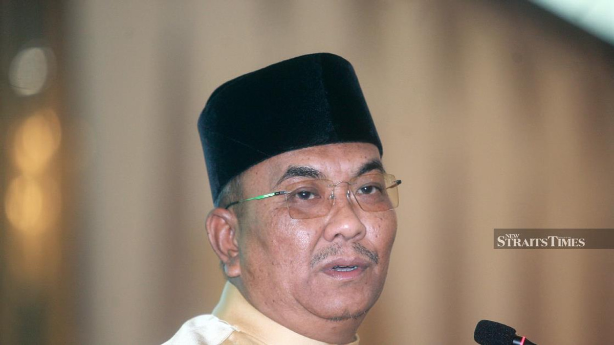 Police to Question Sanusi and Rembau Umno Official Over Negri Sembilan Campaign Statements