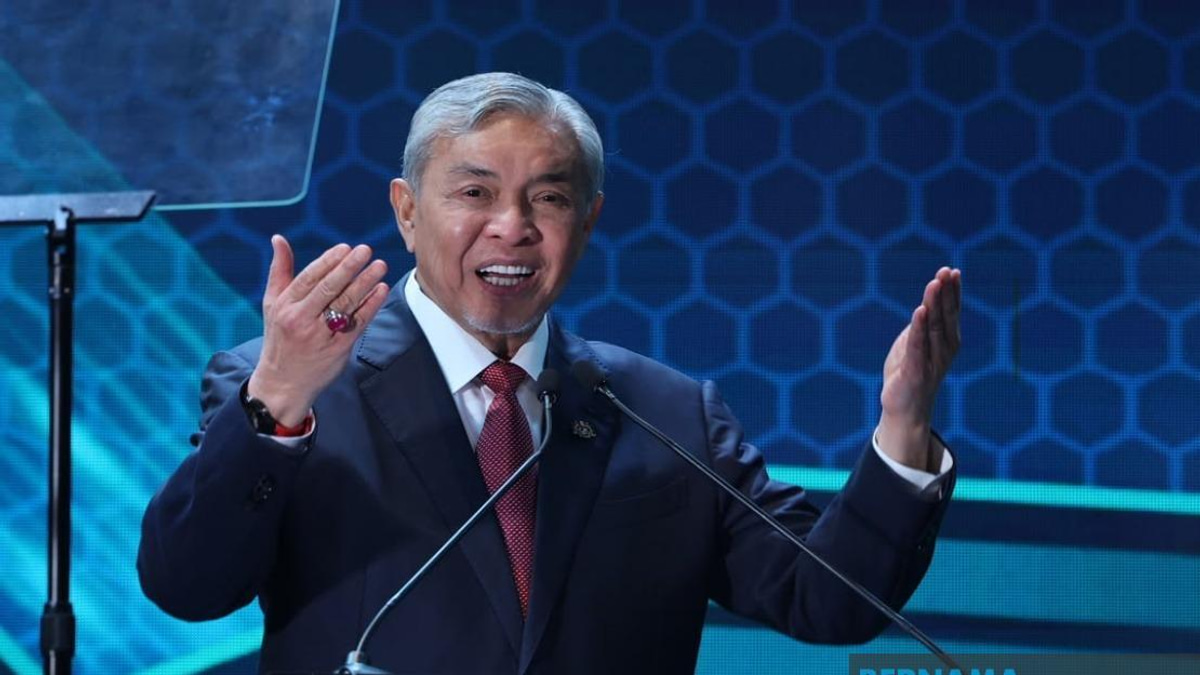 Immigration Department Must Drive Economic Growth, Says Deputy PM Ahmad Zahid