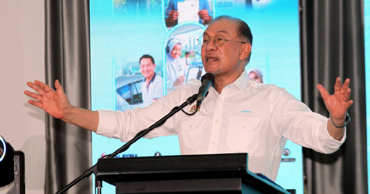 Anwar Commits RM15.3 Million Package to Strengthen Perak's Religious and Pondok Schools