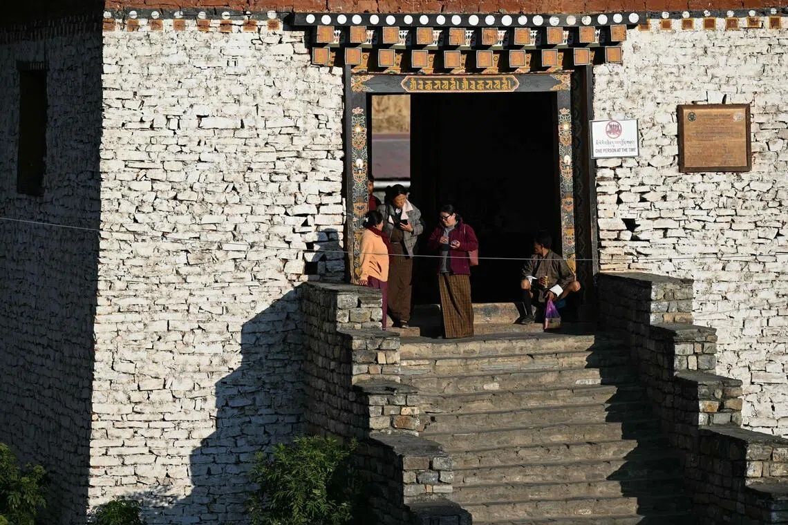 Bhutan Offers Cash to Reverse Steep Population Decline as Young Adults Flee Abroad