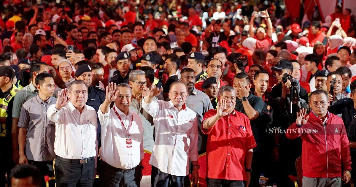 Anwar Cautions Political Leaders Against Weaponising Royal Institution in Negri Sembilan Campaign