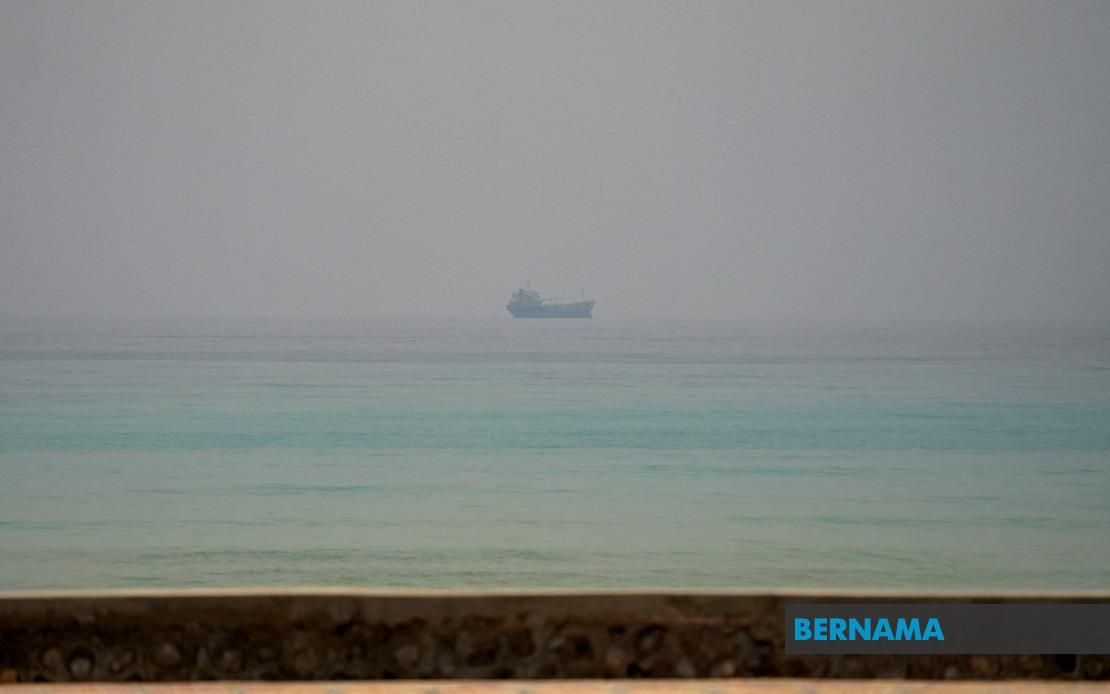Three Oil Tankers Attacked Off Oman's Coast; Crew Members Missing in Strait of Hormuz Incident