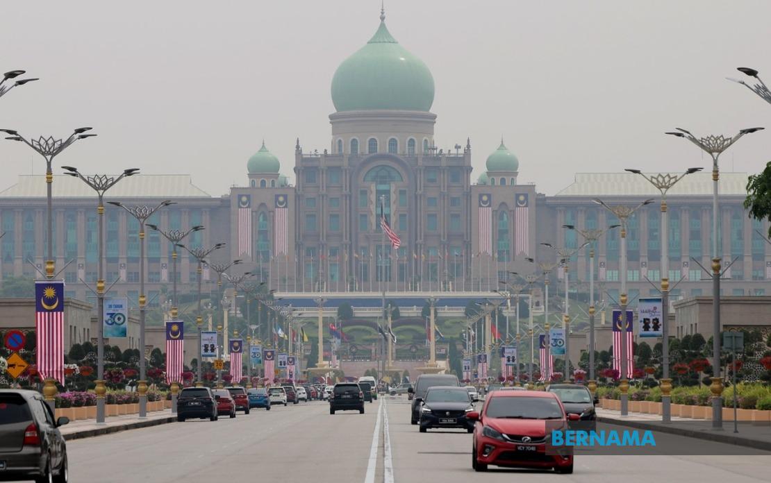 Thick Haze Expected Across Malaysia Through August 31, National Day Celebration Under Review
