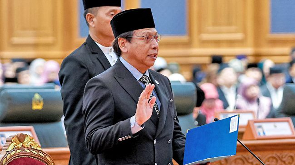 Four New Cabinet Ministers Take Seats in Brunei's Legislative Council