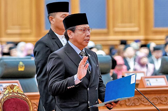Four New Cabinet Ministers Take Seats in Brunei's Legislative Council