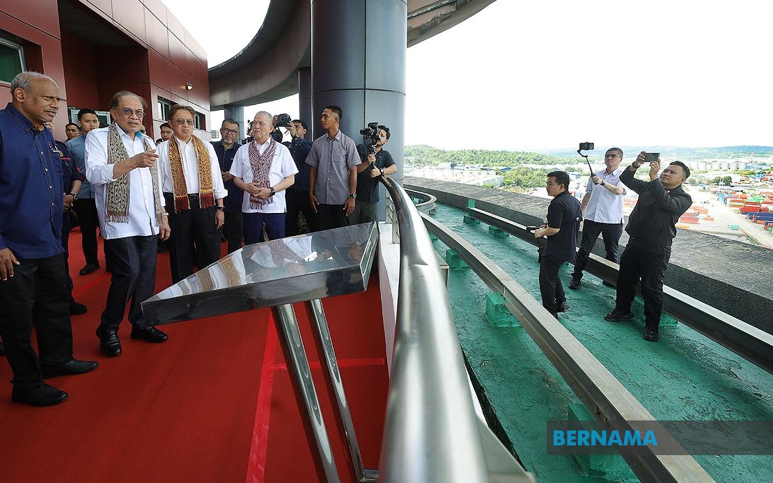 Federal Government Backs Sarawak's Control of Strategic Bintulu Port