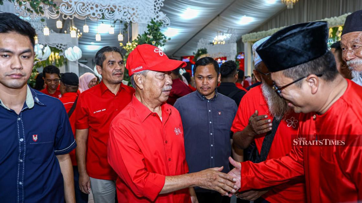 Bersatu Eyes Fresh Political Alliance as Muhyiddin Labels Current PN Coalition 'Toxic' Under PAS Control