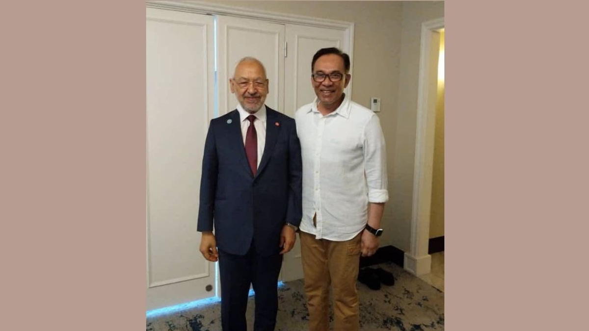 Anwar Urges Tunisia to Free Ghannouchi on Compassionate Grounds