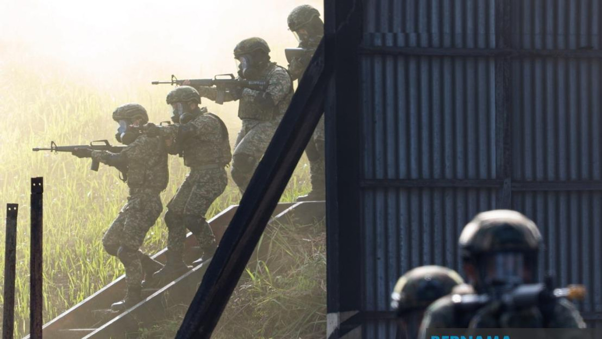 Malaysia to Boost Defence Budget for 2027, PM Anwar Confirms