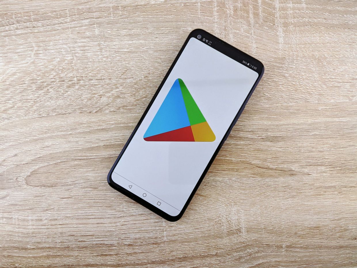 Google Capitulates on App Store Access, Will Allow Rival Marketplaces Within Play Store