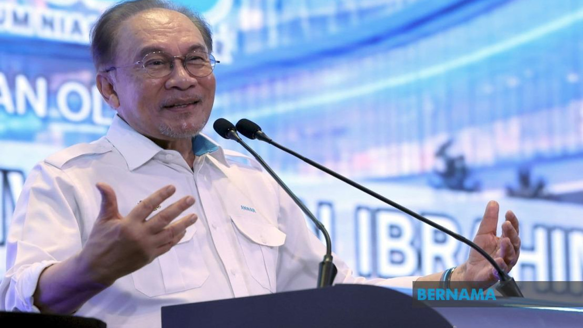 Mentorship, Not Government Direction, Key to Bumiputera Entrepreneurship Growth, Says PM Anwar