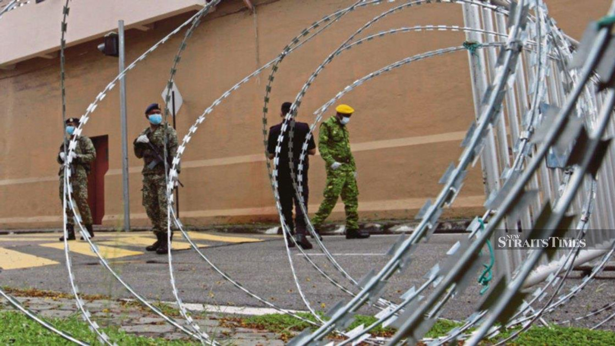 Police Launch Investigation into Inmate Death and Alleged Abuse at Temiang Prison