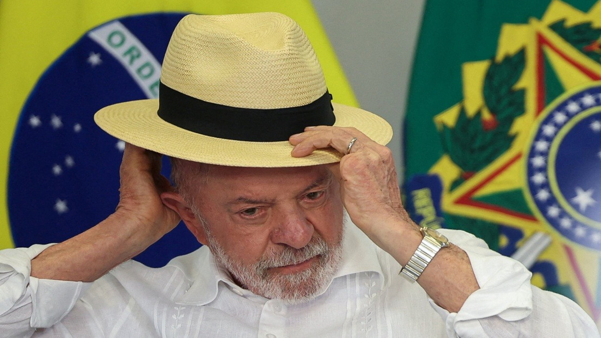 Lula Maintains Narrow Edge Over Bolsonaro Son in Brazil's October Election Race