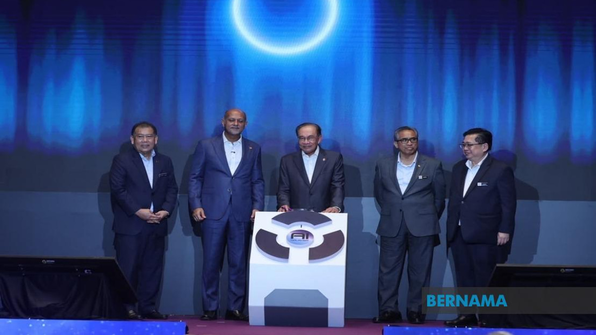 Malaysia Launches Free AI Training Initiative for 18-30 Year-Olds