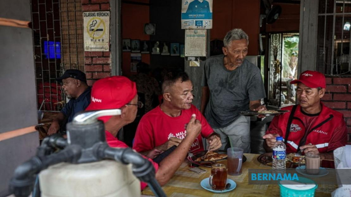 Johor Election Campaign Energises Small Traders With Unexpected Sales Surge