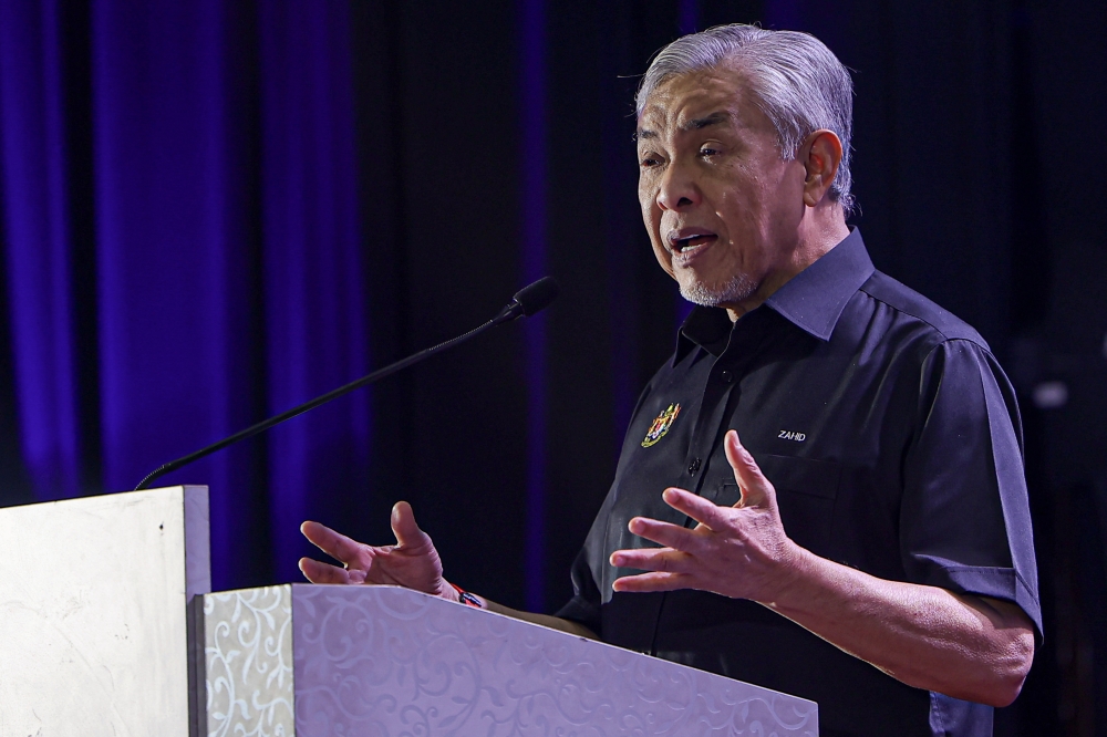 Ministry Officers Faced Pressure to Attend BN Events During State Elections, Zahid Claims