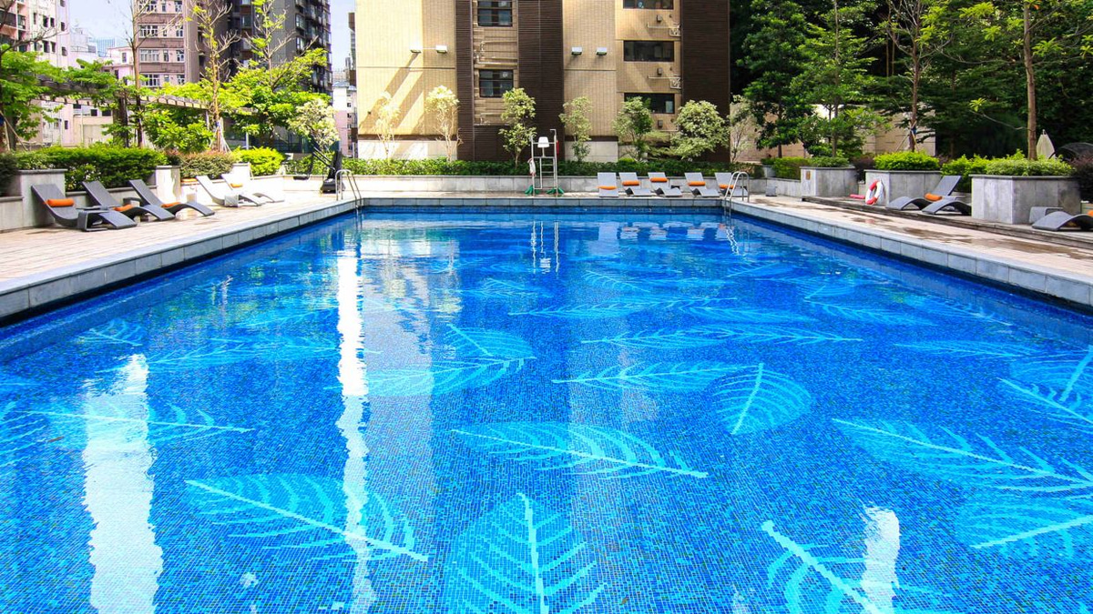 Hong Kong Pool Closure Exposes Lifeguard Credential Fraud at Happy Valley Estate