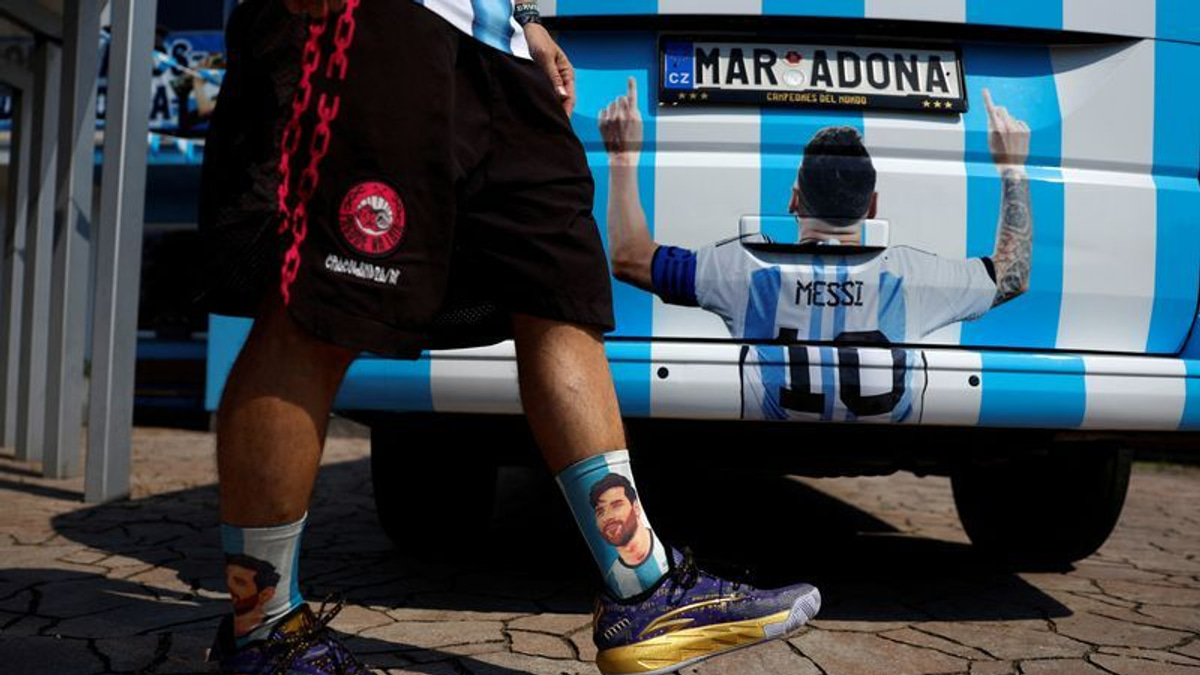 A Czech fanatic's Argentine dream: Inside the house painted blue and white for Messi