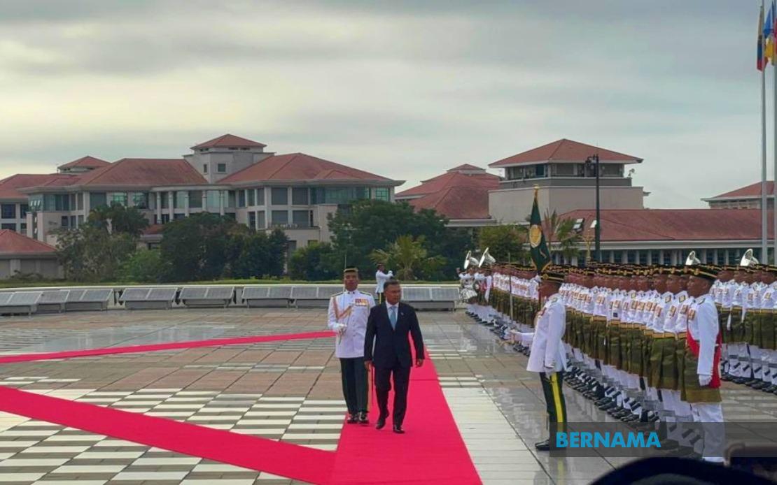 Bangladesh PM Tarique Rahman Receives Official Welcome in Putrajaya