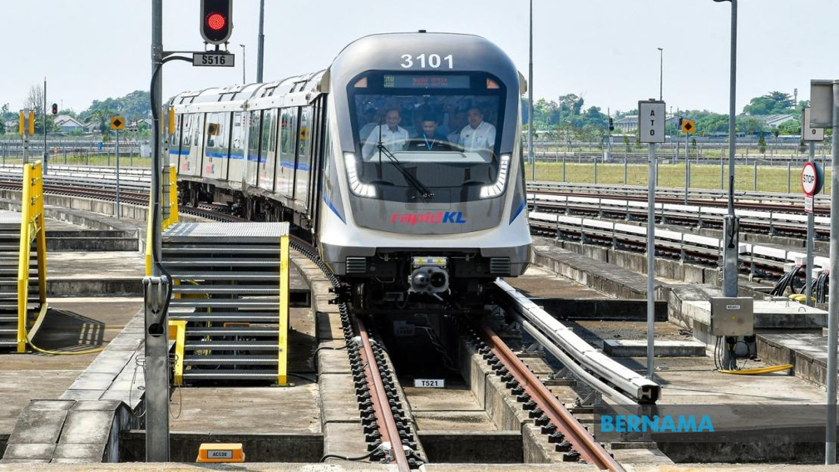 Free LRT3 Rides Offer Students and Commuters a Month to Experience Shah Alam Line