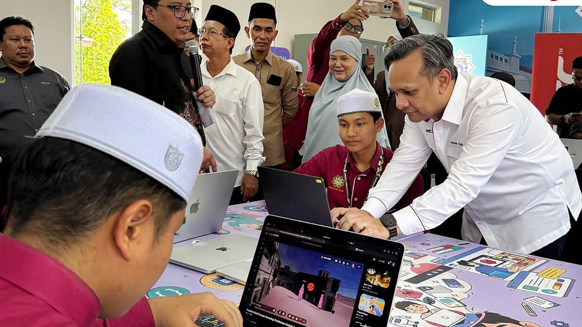 Islamic boarding school in Ipoh gets digital hub as Malaysia pushes tech skills in religious education