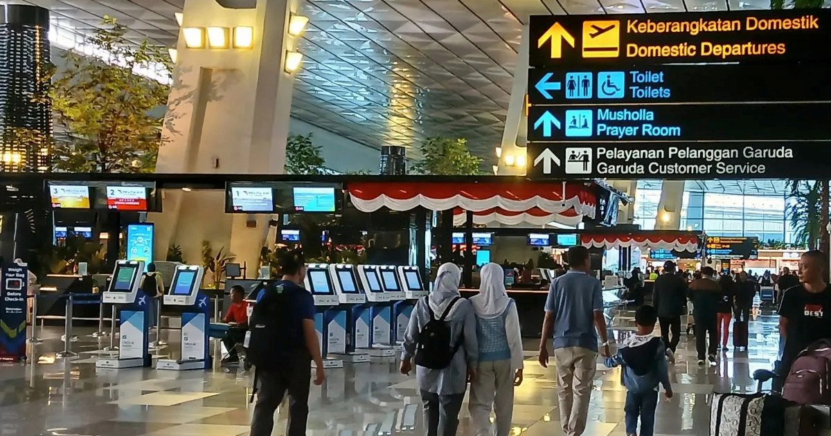 Malaysian Pilot Held in Indonesia for Attempted Smuggling of 70,000 Ecstasy Pills