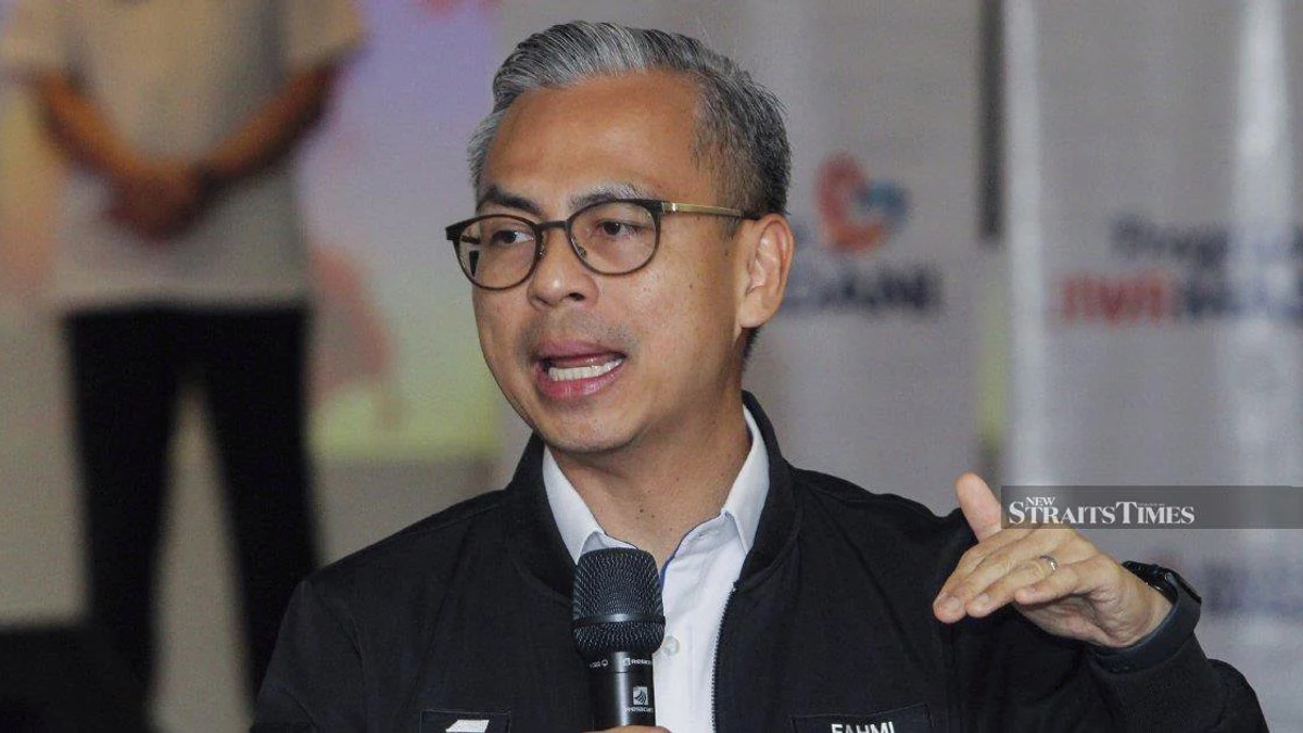 Fahmi urges Johoreans living outside state to return home to vote