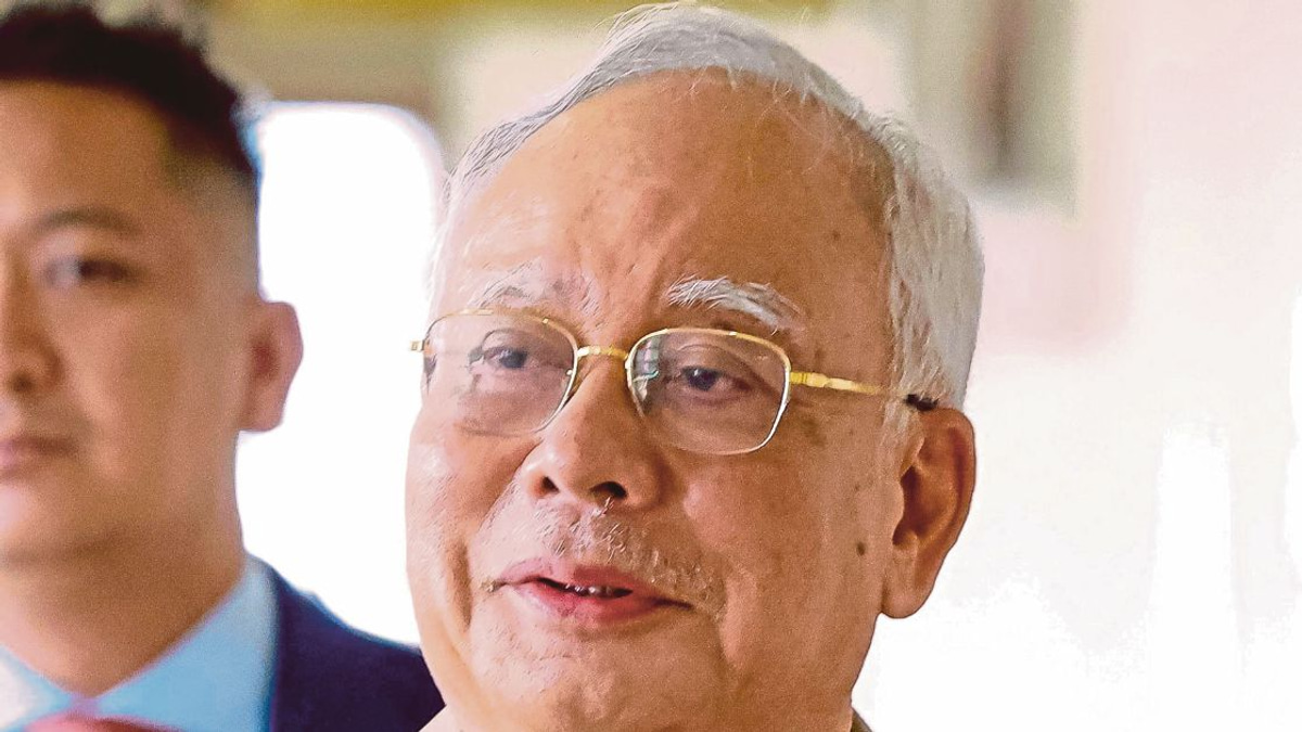 US$620 Million Transferred Away from Najib's Account, Court Told