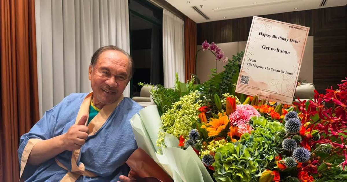PM Anwar Ibrahim Expresses Gratitude to King and Queen for Birthday Wishes and Recovery Prayers