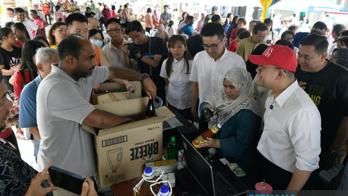 Malaysia's Wholesale-Retail Sector Accelerates as Government Backs SMEs and Cooperatives