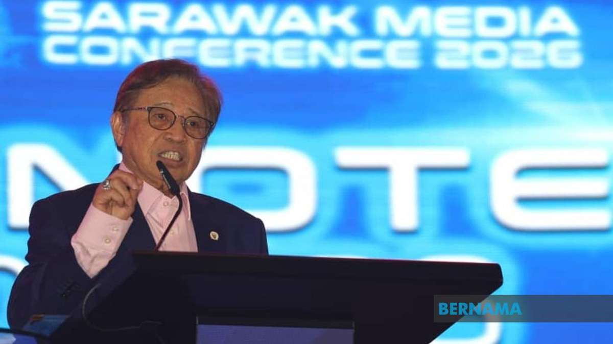 Media Must Navigate Press Freedom and Ethics in AI-Driven Age, Says Abang Johari