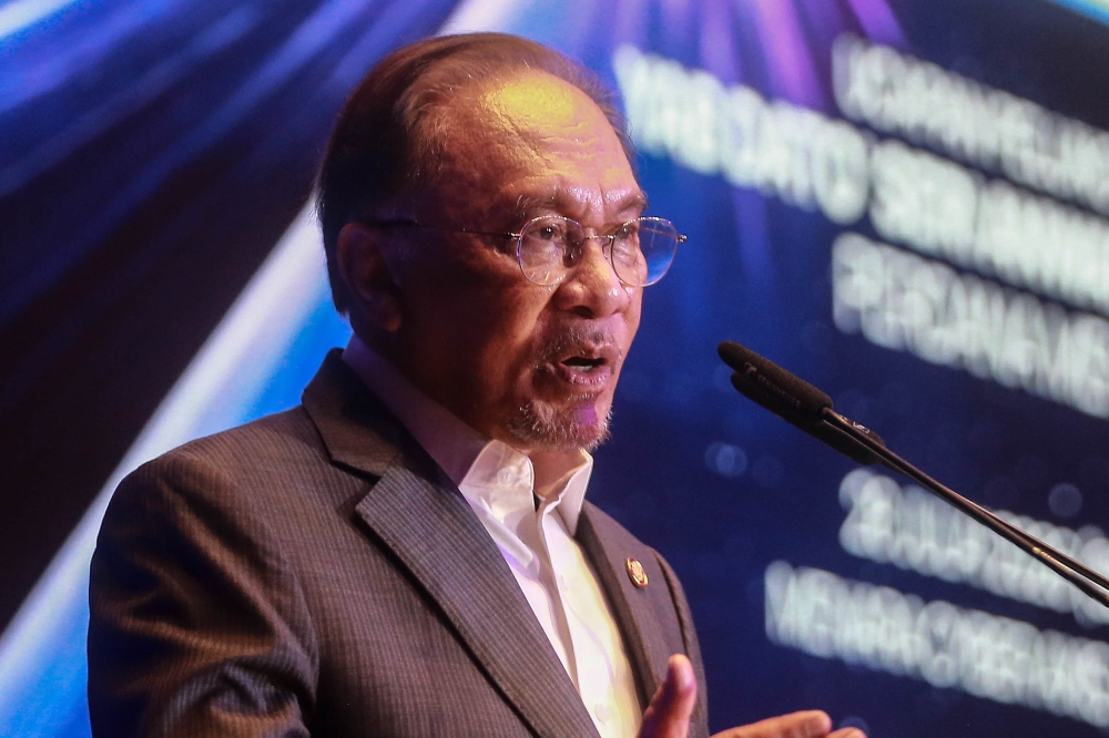 Anwar makes final push for Negeri Sembilan voters ahead of state election