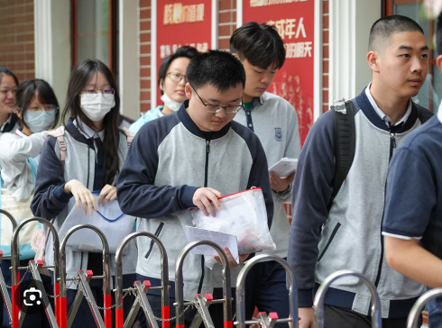 Chinese Universities Crack Down on Smart Device Cheating with AI Proctoring and Stricter Bans