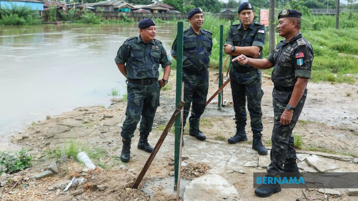 Smuggling Networks Shift Tactics, Moving Migrants in Small Batches to Evade Border Patrols