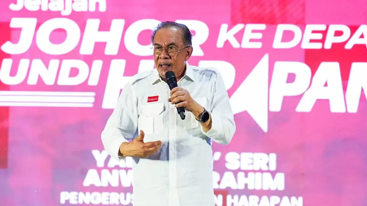 Anwar Defends Federal Aid to Kedah, Questions Sanusi's Awareness