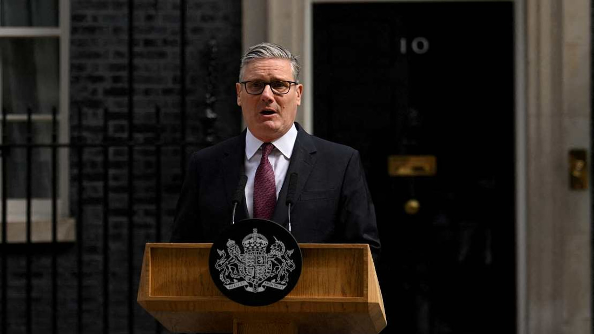 UK's Starmer to Step Down as Labour Party Leadership Battle Intensifies